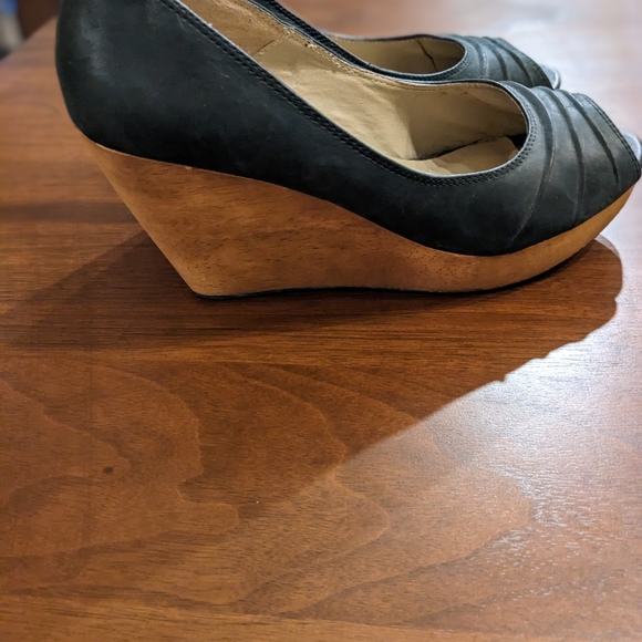 Aldo Leather & Wooden Wedge Peep Toe Heels - Picture 5 of 9